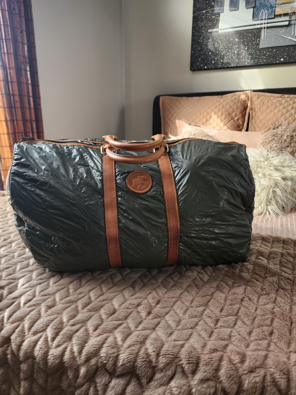 Hunting World Green Nylon Duffle Authentic USED