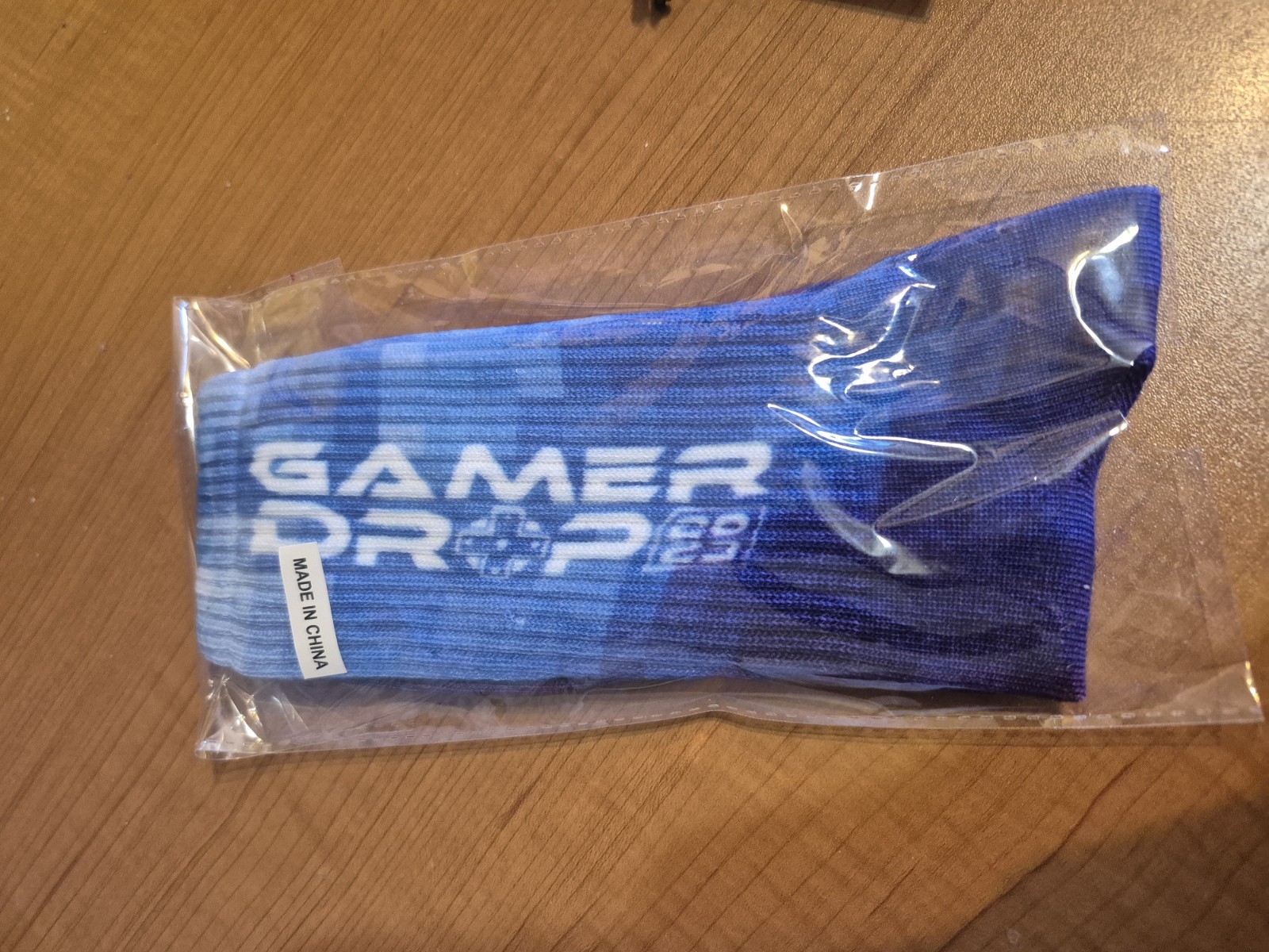 Gamer Drop 2023 Swag Bag Drawstring Backpack w/Swag Included ~ Beanie, Socks…