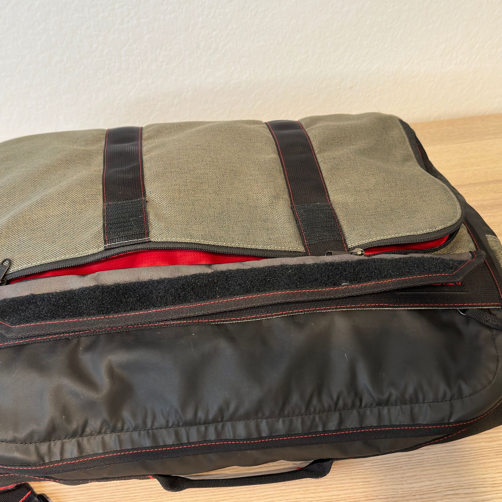 Timbuk2 Wingman Travel Bag Backpack Duffel Convertible Carryon One Bag ~20x15x7
