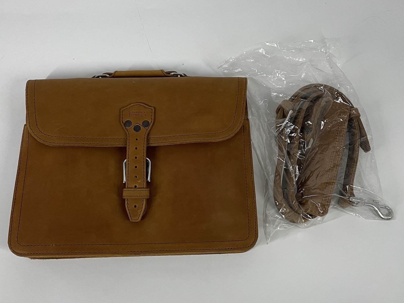 Saddleback Leather Co Fourteener Thin Tobacco Leather Briefcase