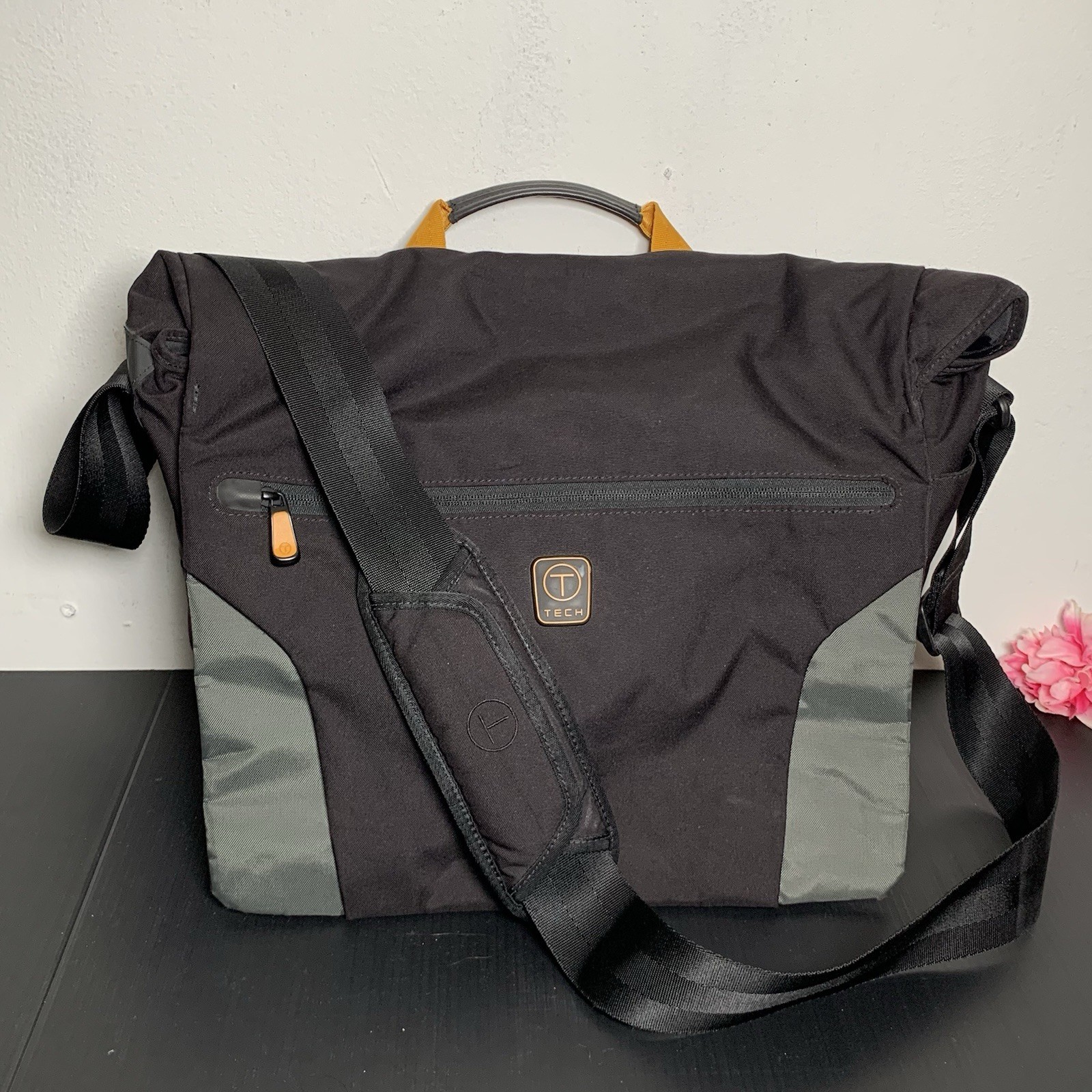 TUMI – T-tech Crossbody Messenger Bag – Model No. 57212GT