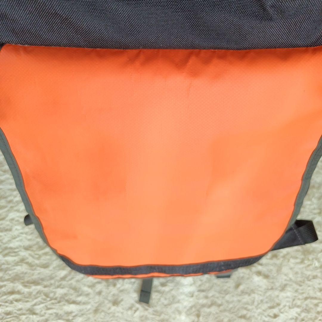 Road Runner Bags A Tote Bag