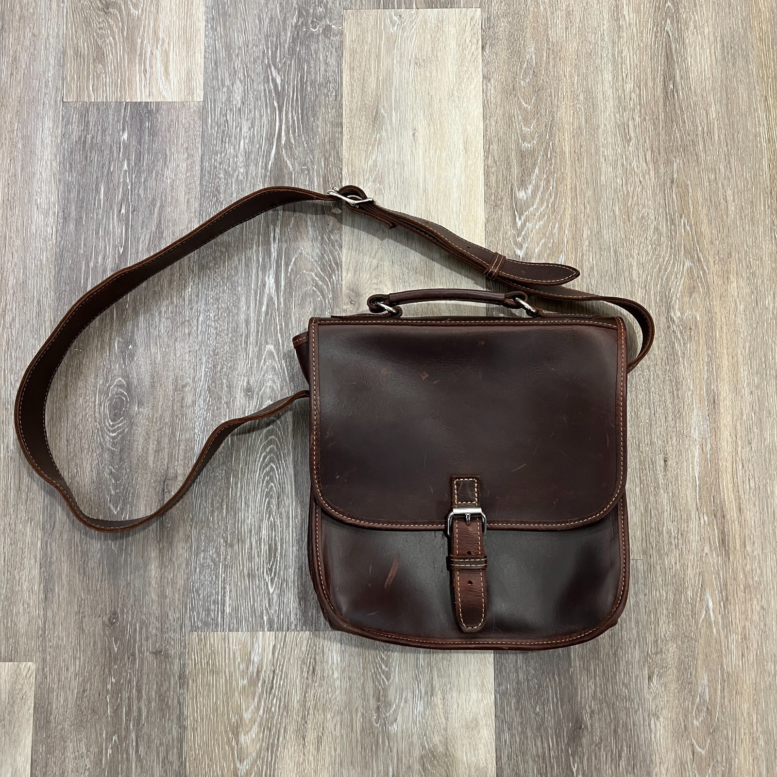 Joseph Hanna New York Chocolate Brown Leather 11″ x 11″ Messenger Cross Body Bag