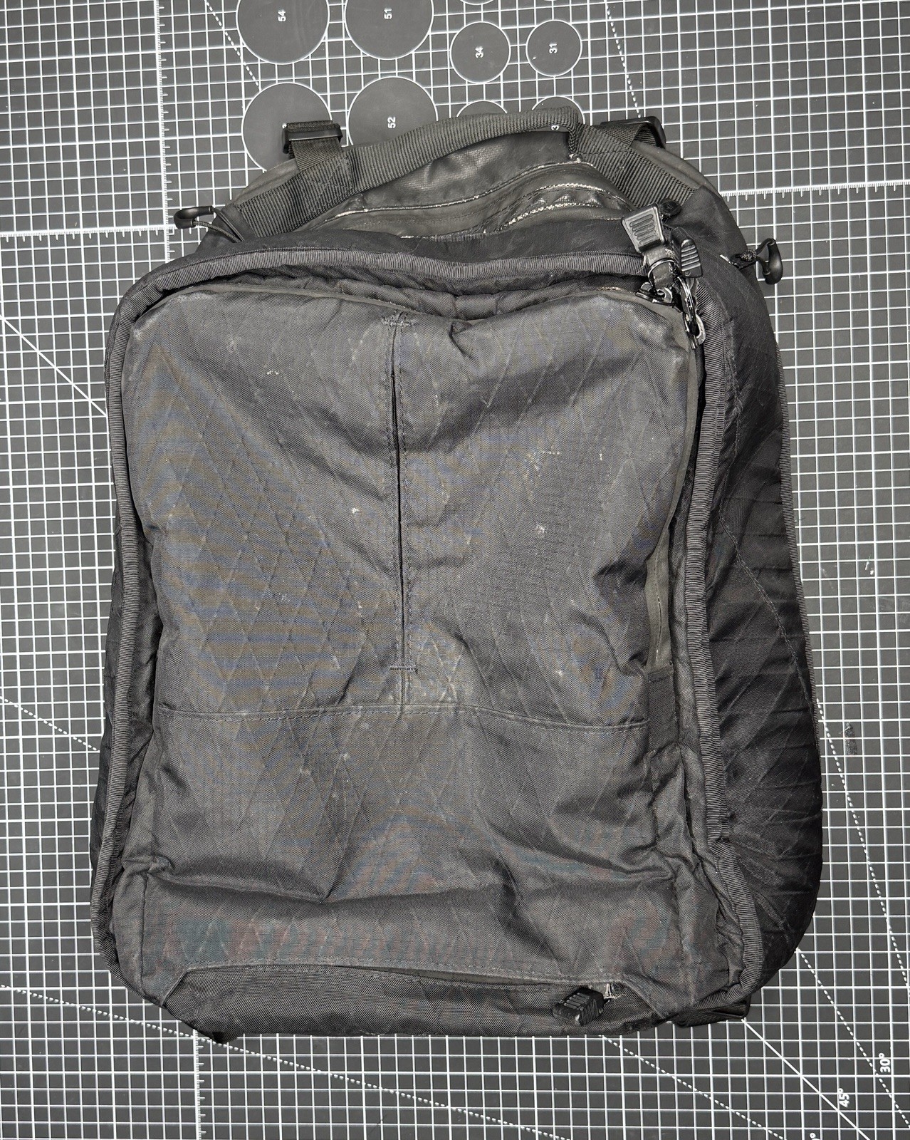 Triple Aught Design (TAD) Axiom x25 expandable backpack, super rare. 25L to 40L.