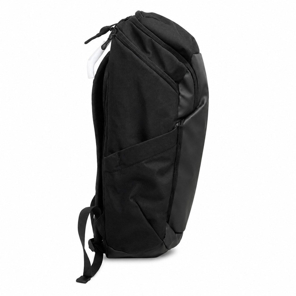 THULE CHASM 26L 3204292 BLACK LAPTOP BACKPACK TRAVEL COMMUTER BAG