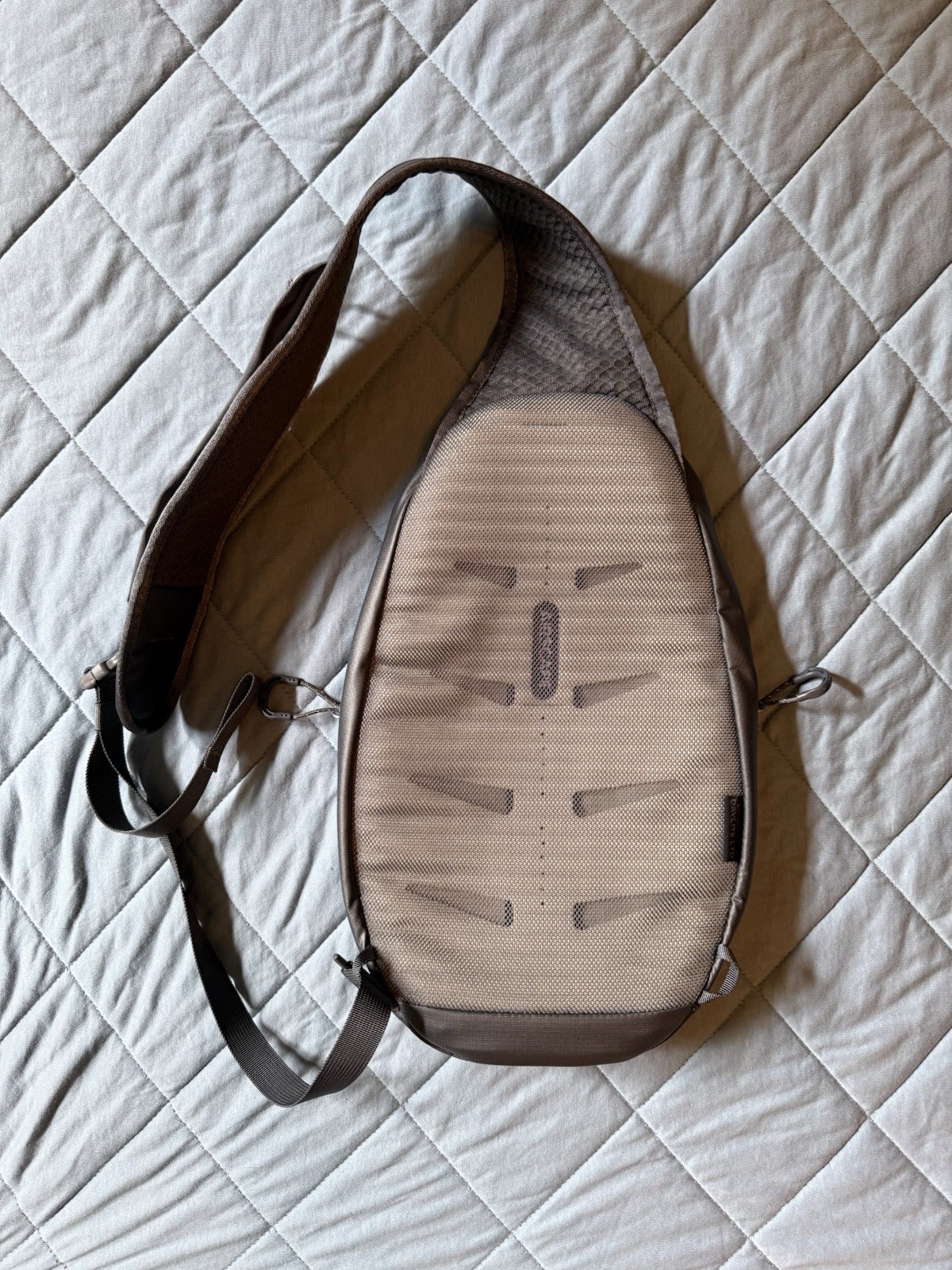 Osprey Daylite Sling Shoulder Bag Limited Edition Color: Tungsten Grey