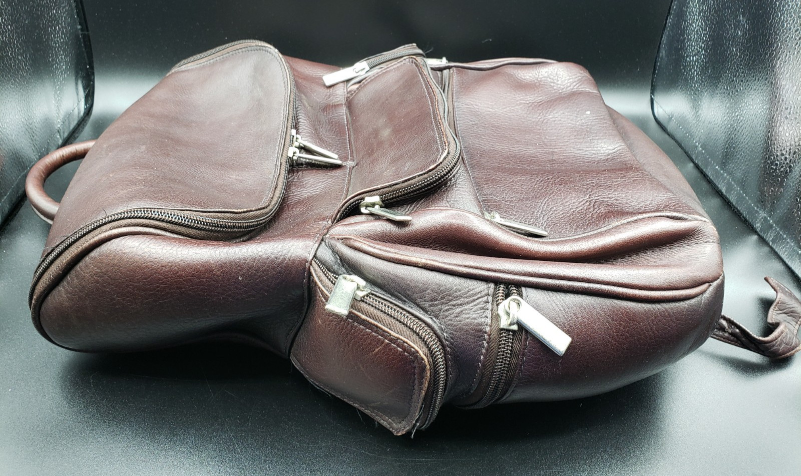 WILSONS LEATHER “Large Chocolate Brown Zippered Backpack” Adjustable Straps