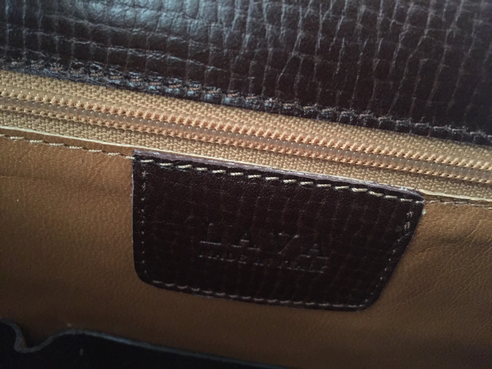 LAVA Men’s Leather Briefcase