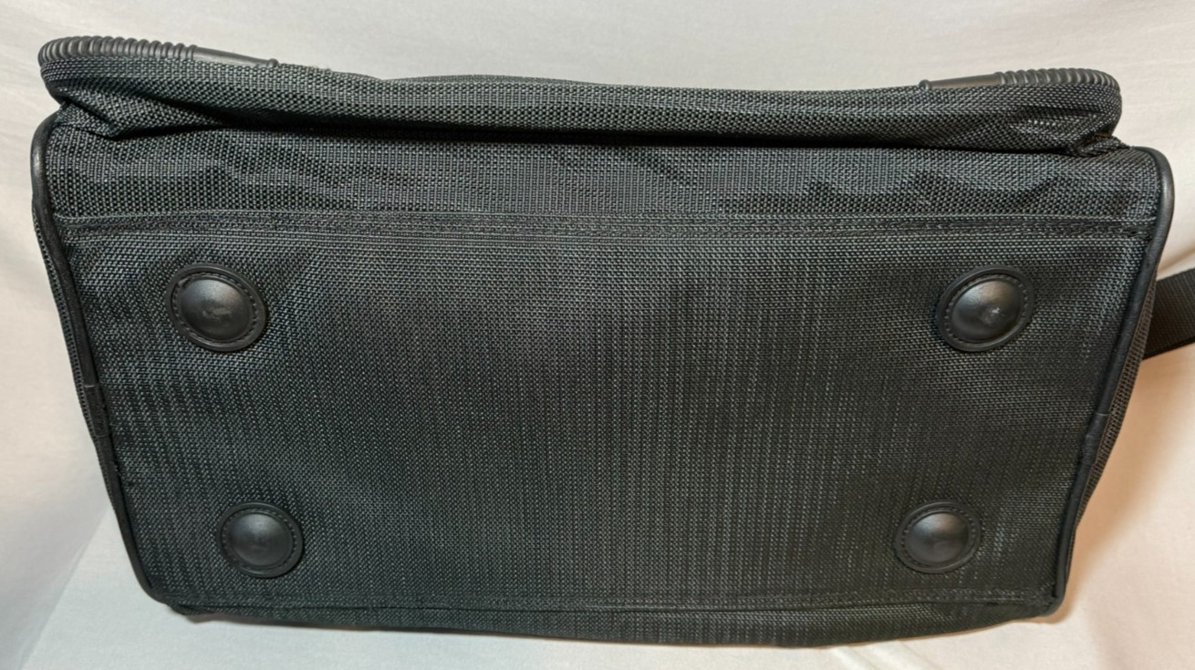 Kenneth Cole Bag Travel 2000 16 X 11.5in