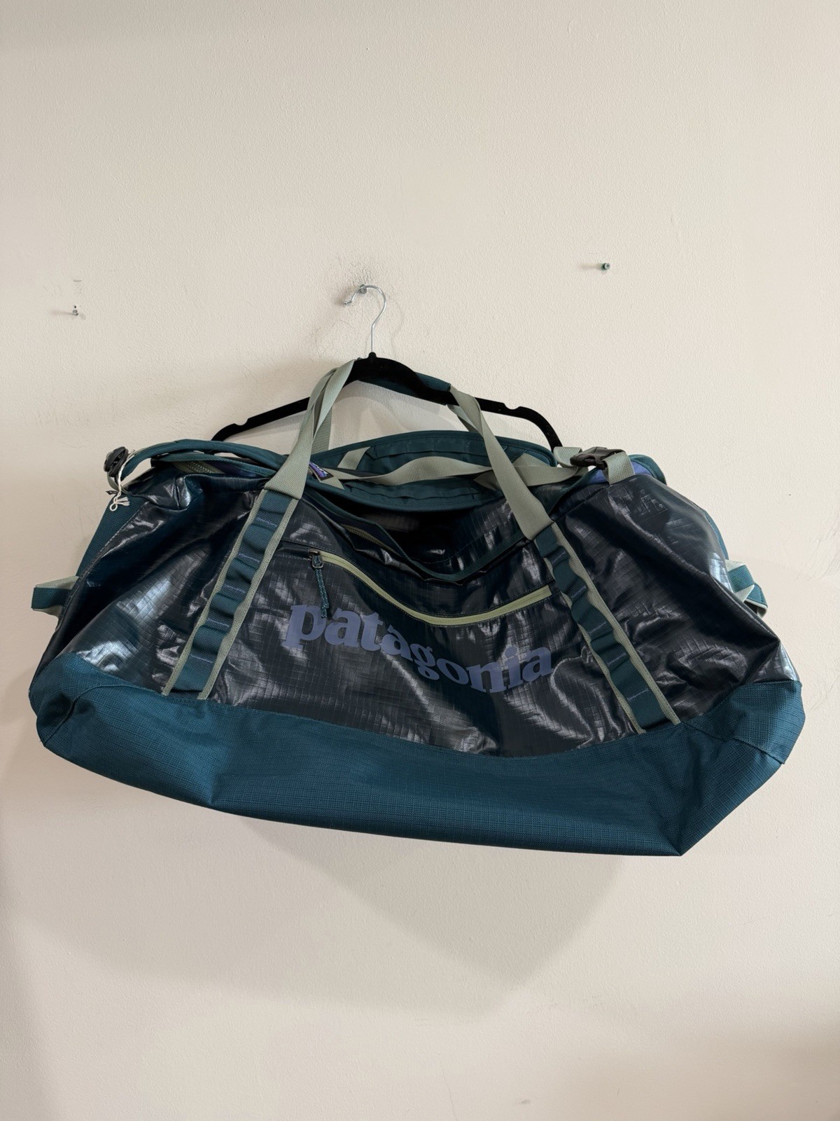 Patagonia Black Hole Duffel Backpack 70L dark Borealis green Rare