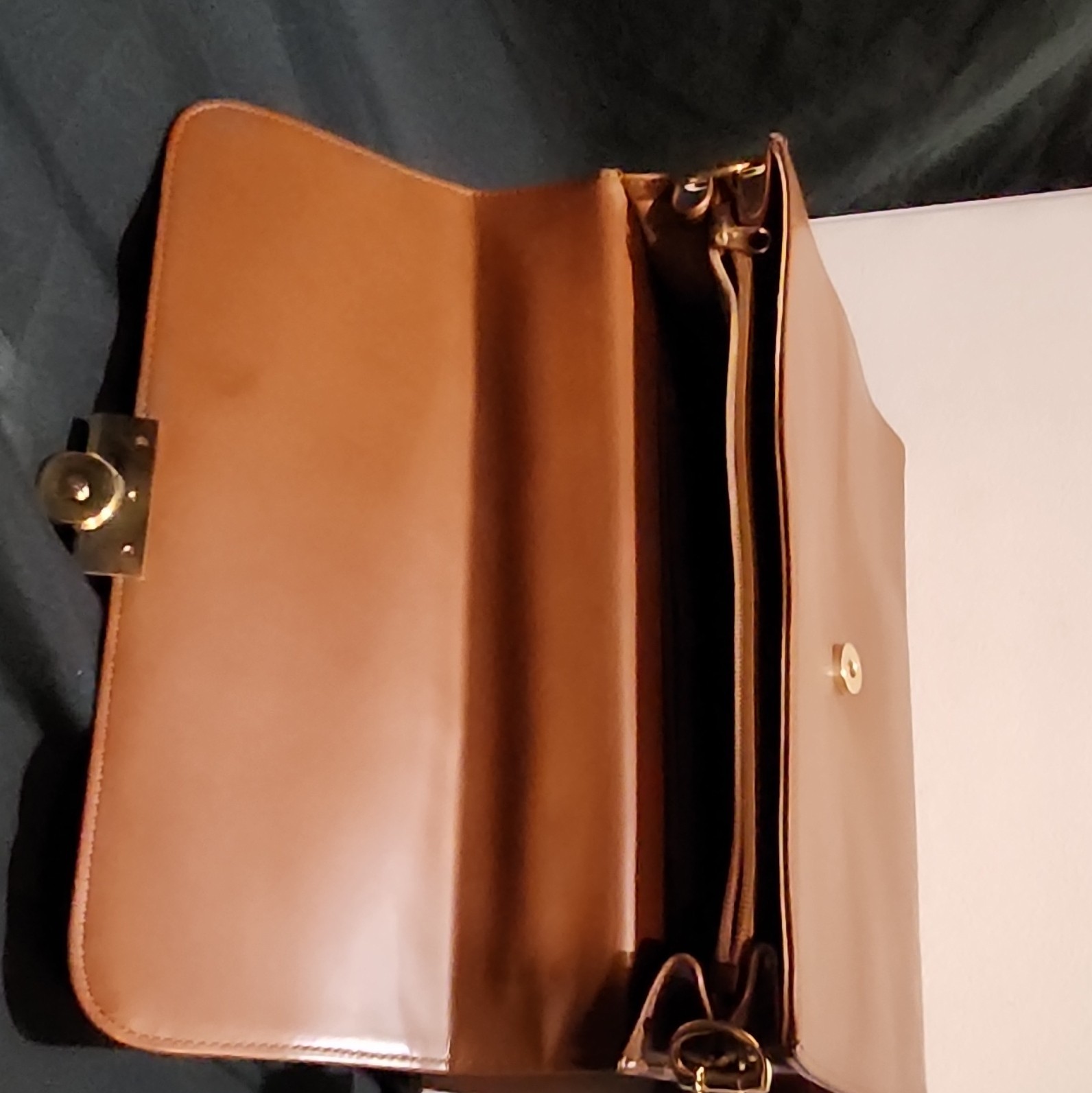 Pereftto Brown Men’s Briefcase/Document Case Push Lock, Strap, Pockets