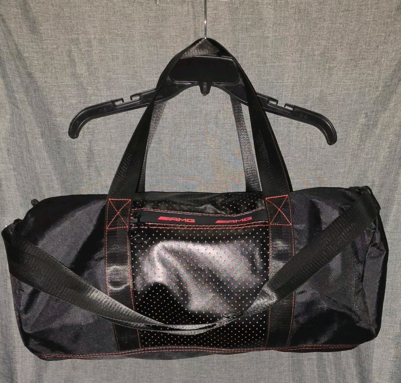 Mercedes Benz AMG Duffle Gym Bag Logo Zipper Black Red Racing Formula One Sport