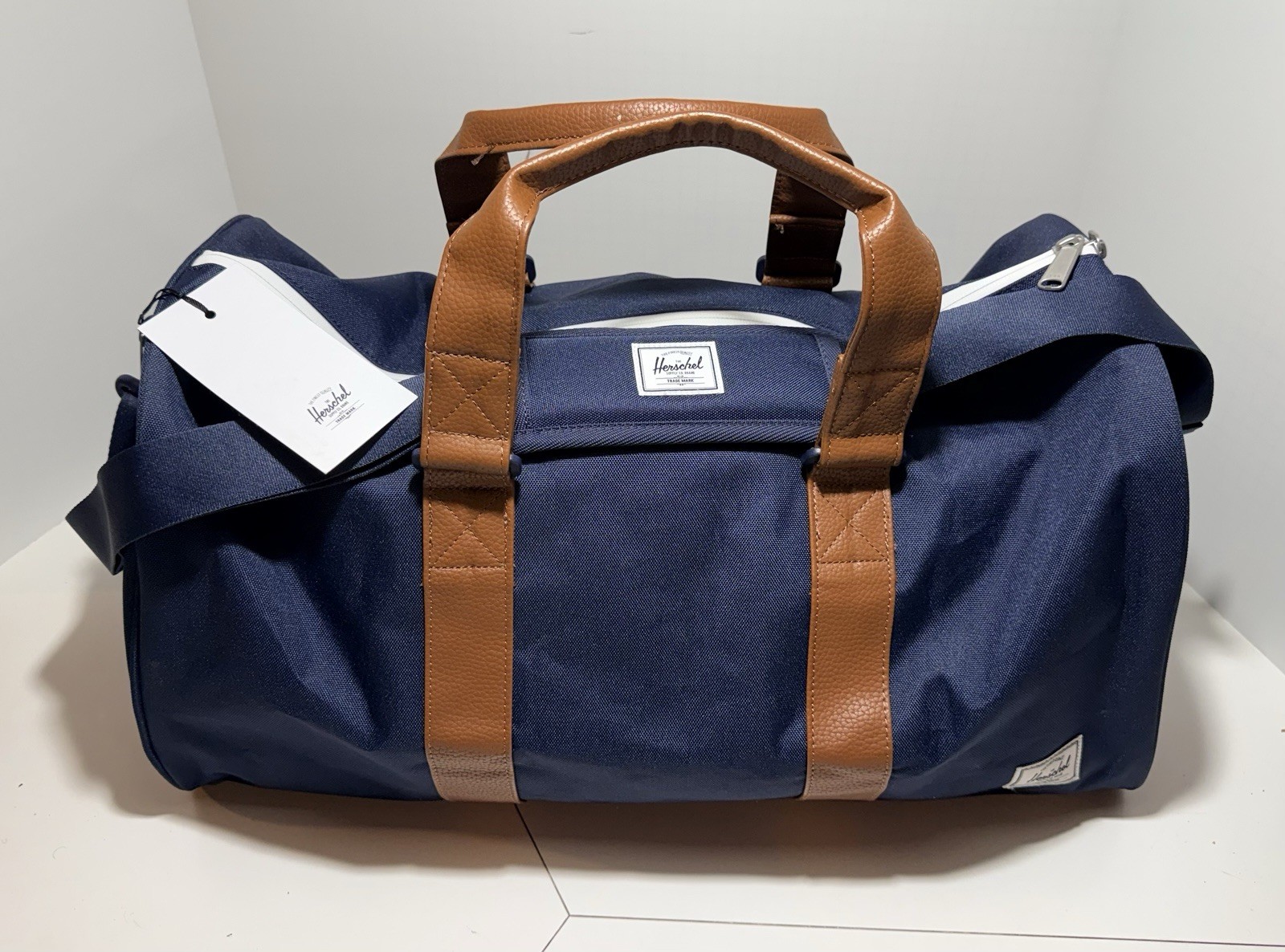 Herschel Supply Co Ravine Black Navy Blue Crosshatch Duffle Bag Travel Weekender