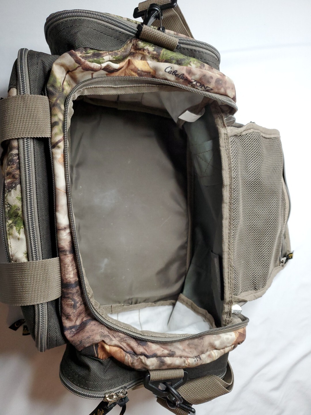 Cabela’s Catch-all Gear Utility Duffle Bag Camouflage