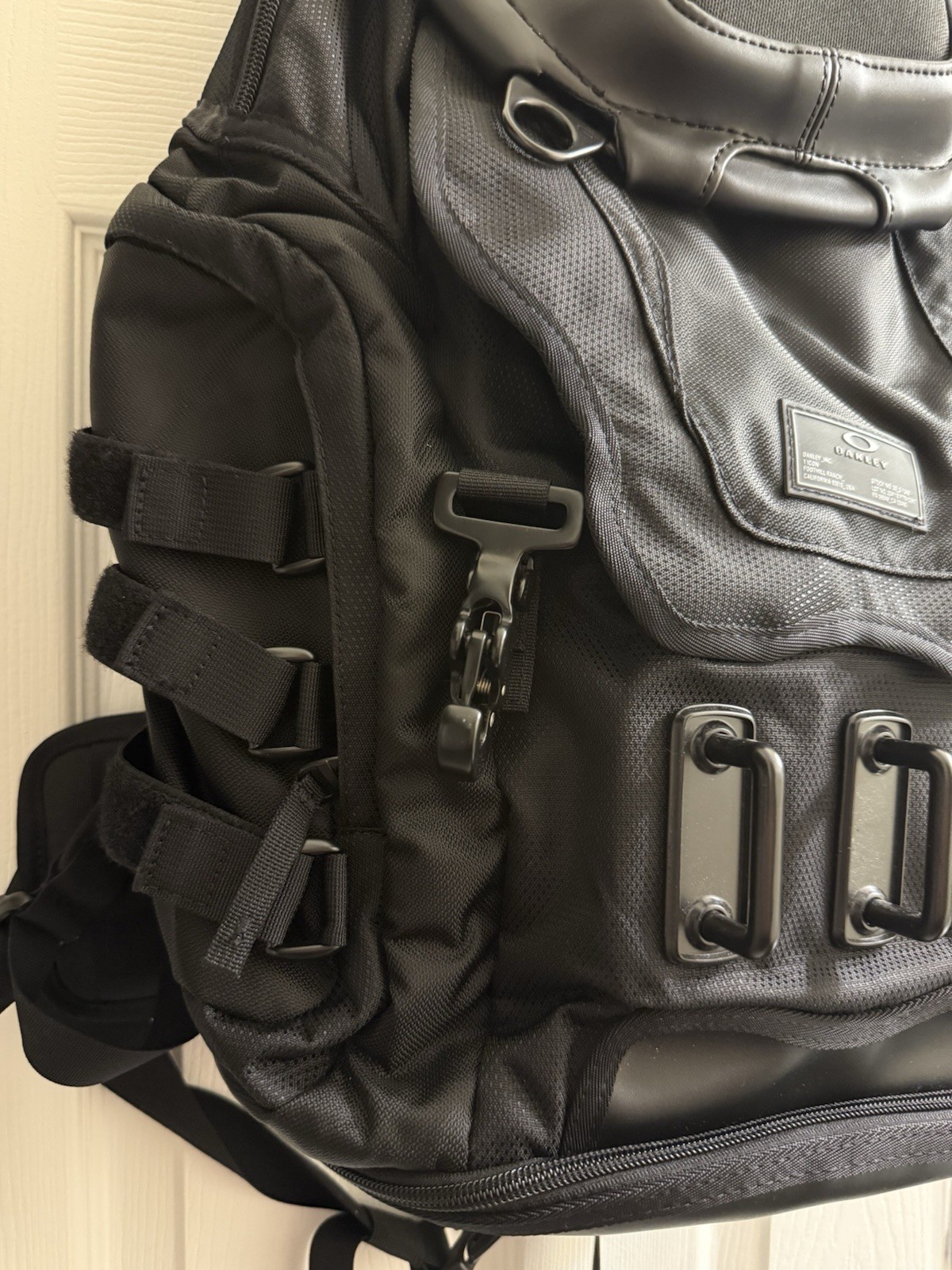 Oakley Kitchen Sink Backpack Stealth Black 34L Laptop Tactical Hiking Black