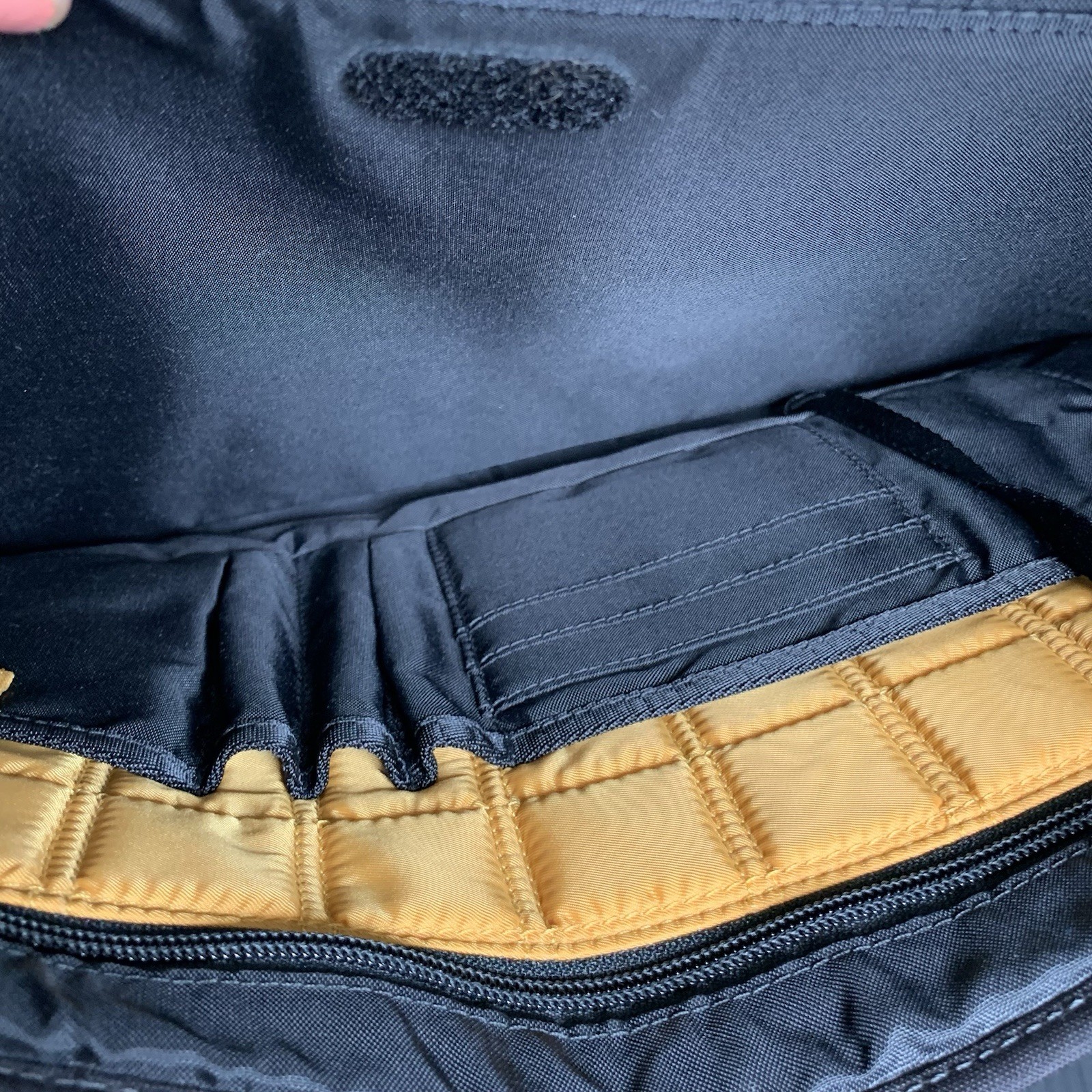 TUMI – T-tech Crossbody Messenger Bag – Model No. 57212GT
