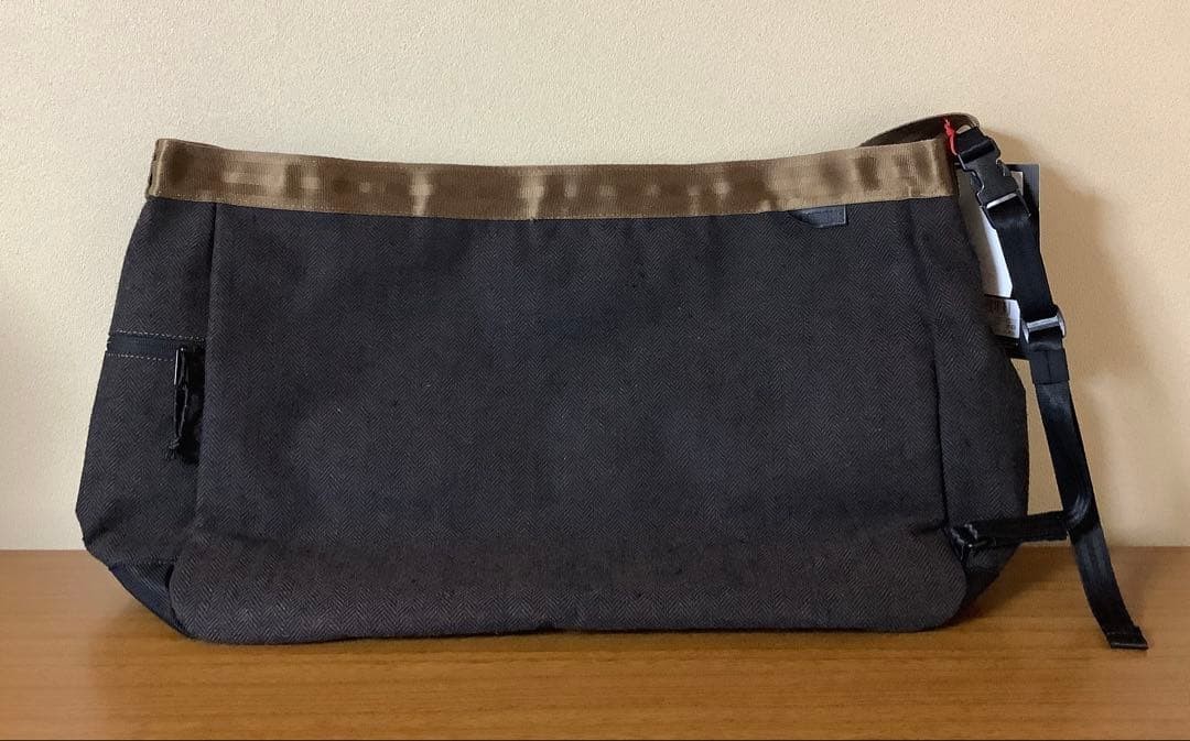 CHROME Newspaper Messenger Bag 26L Herringbone Brown Water-Resistant Nylon
