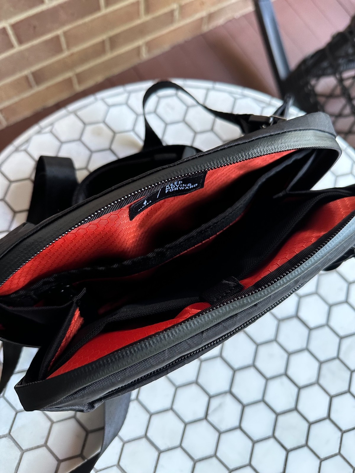 Alpaka Elements Tech Case Mini Sling – Brand New – Xpac VX42 – Bonus Strap