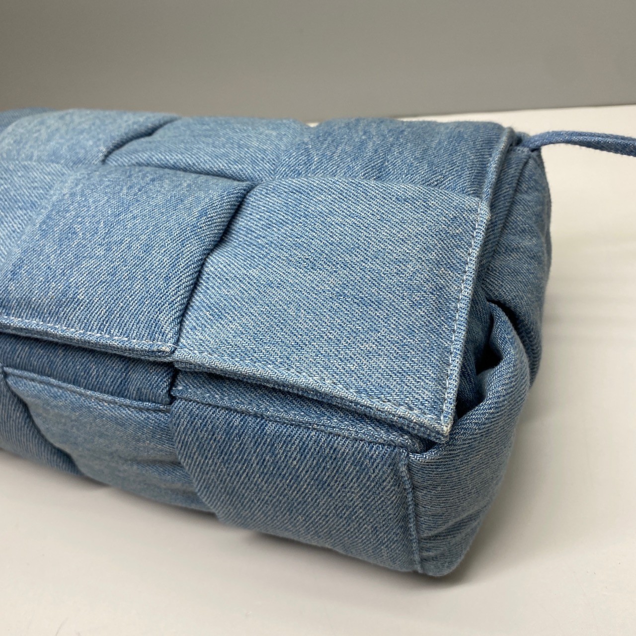 Bottega Veneta Pre-Owned Authentic Denim Boston Bag 30x15x7.5cm
