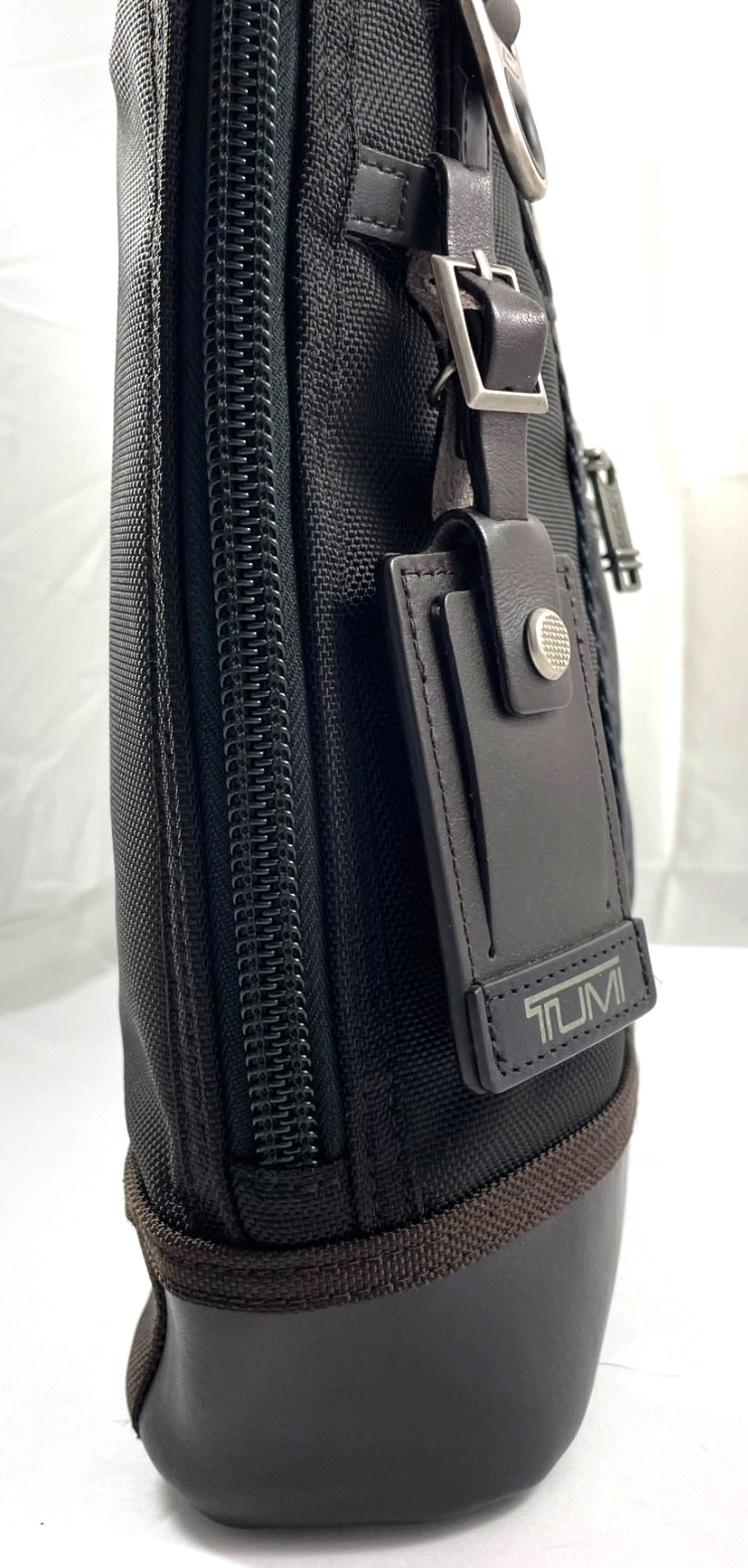 Tumi Alpha Bravo Earle Compact Briefcase Laptop Bag Nylon 222610HK2 MSRP $375