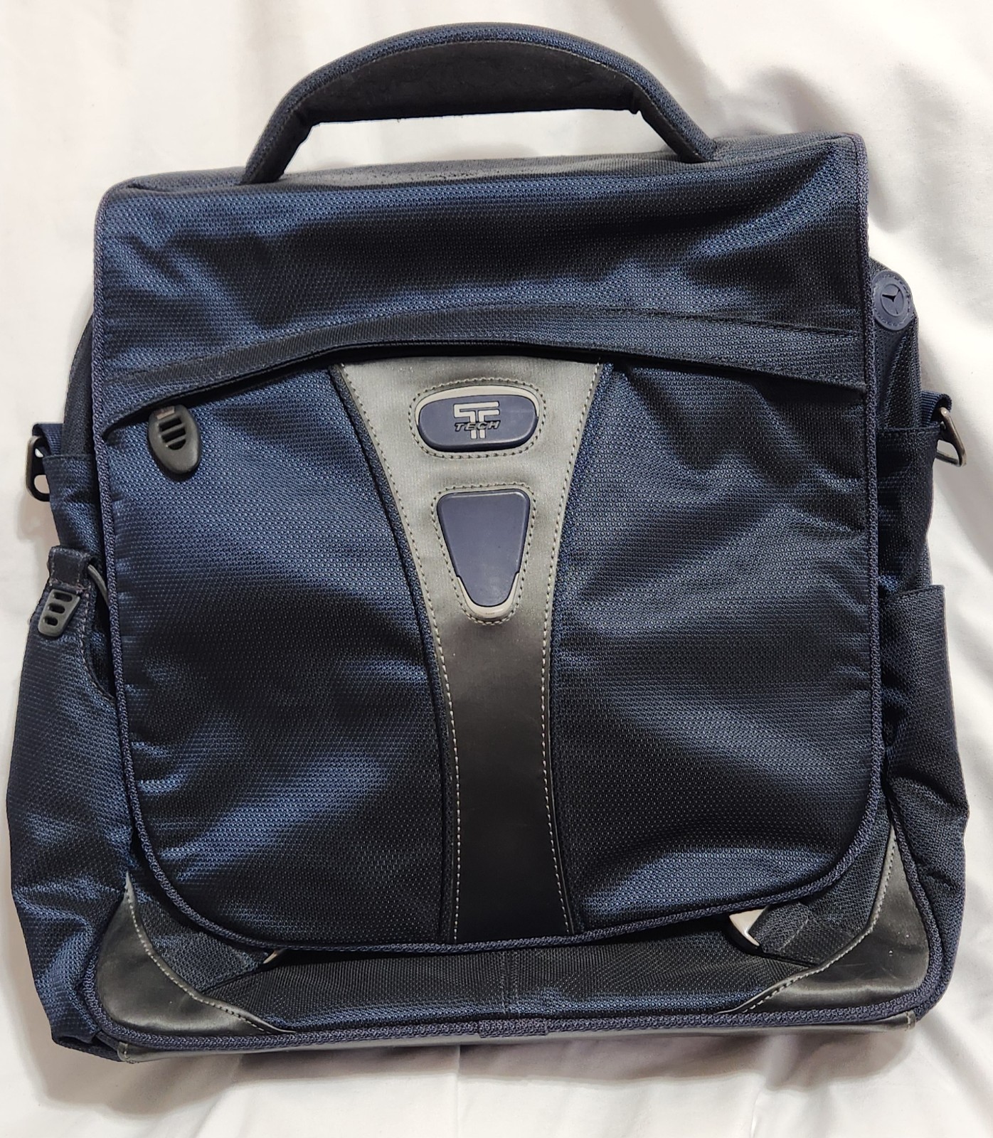Tumi T-Tech 5589MB Blue Ballistic Nylon Messenger Backpack Bag Shoulder Bag 17″