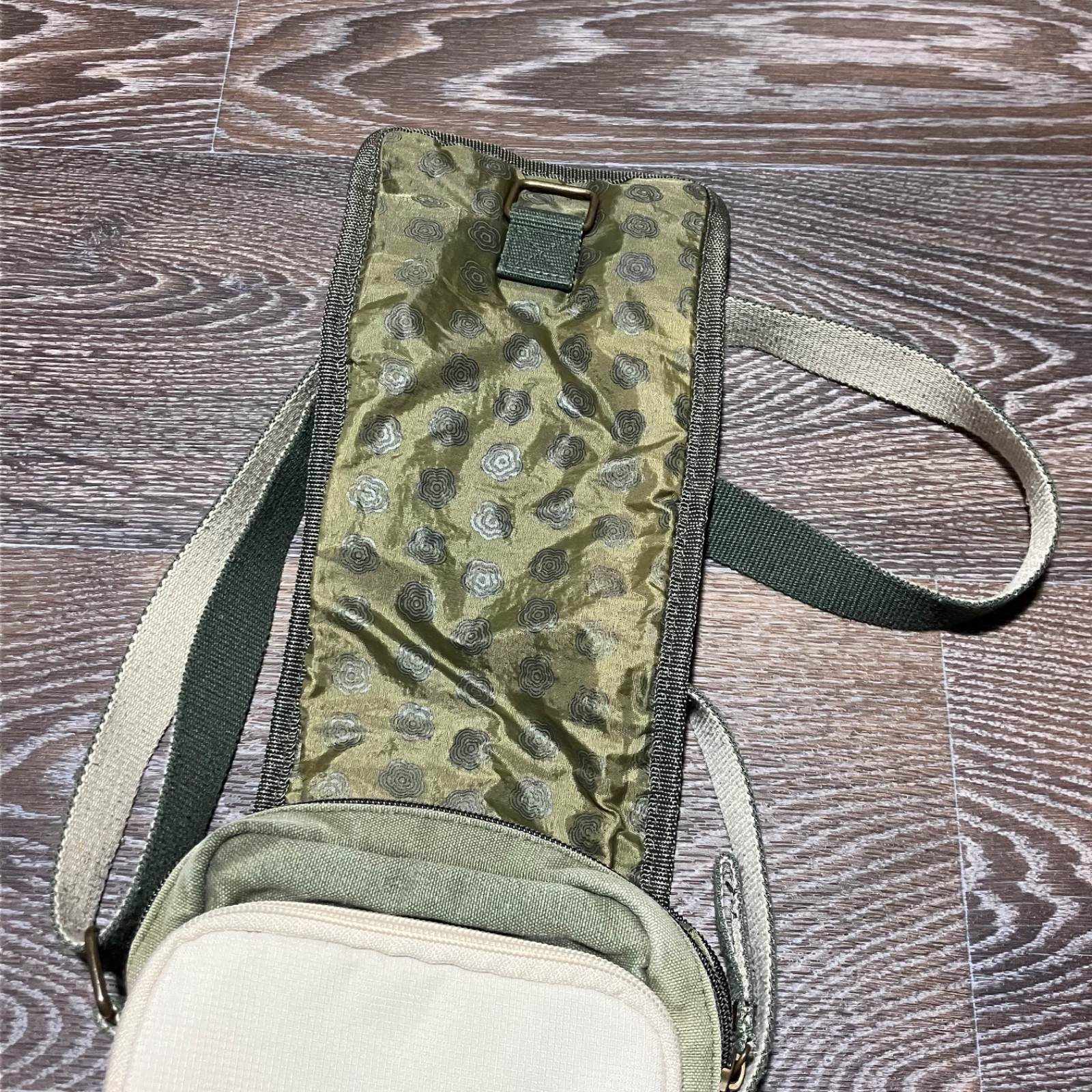 Y2K Vintage KICKERS Messenger Shoulder Bag Beige Khaki size 16×22 cm