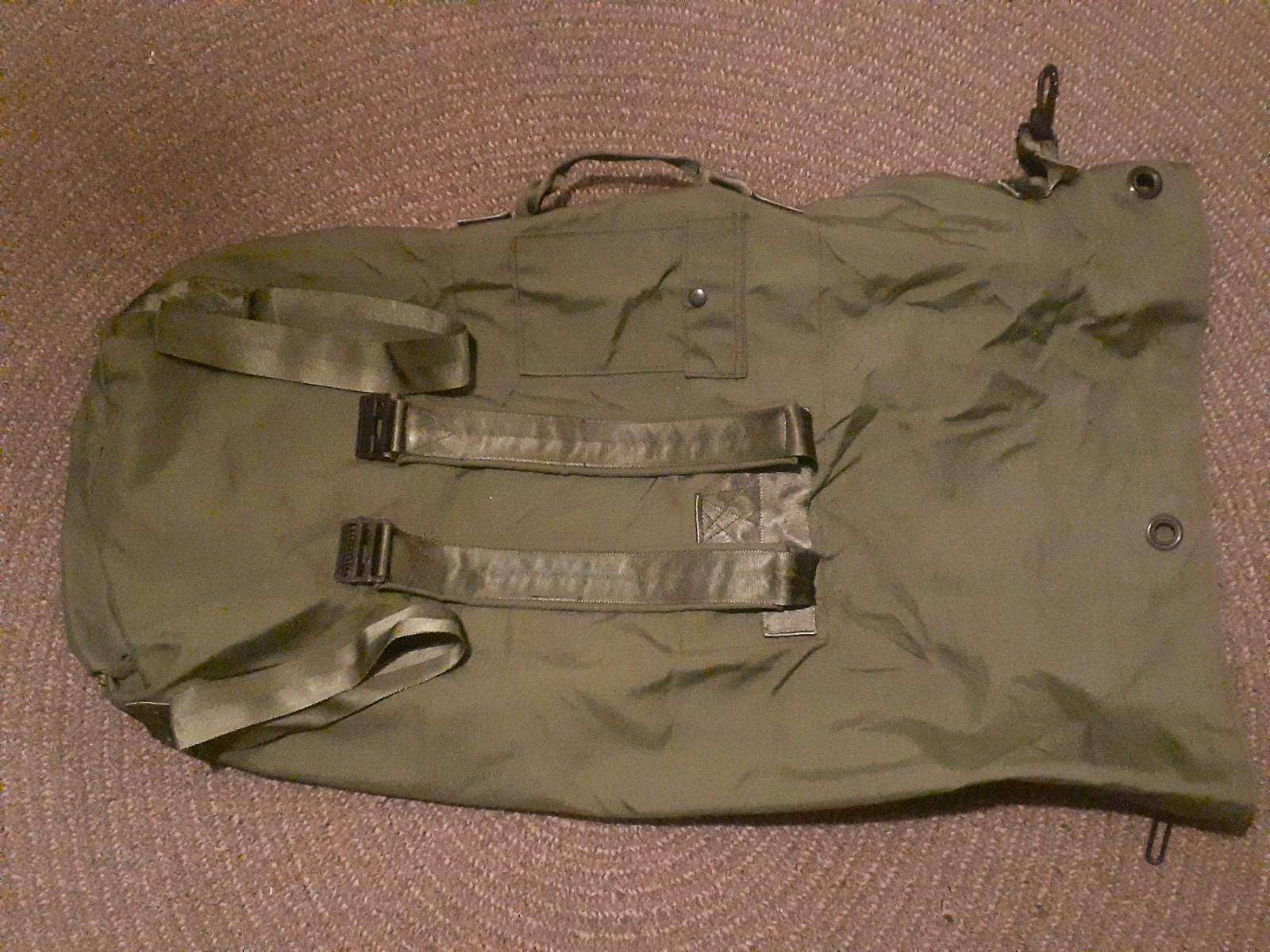 Green Canvas Duffle Bag With Backpack Straps 36″x19″ Carry Handle Pakistan 1125