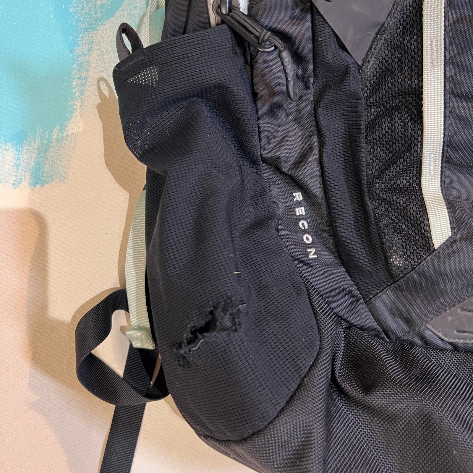 The North Face Recon Black Backpack – Durable Hiking Outdoor Gear Bag Pre-owned