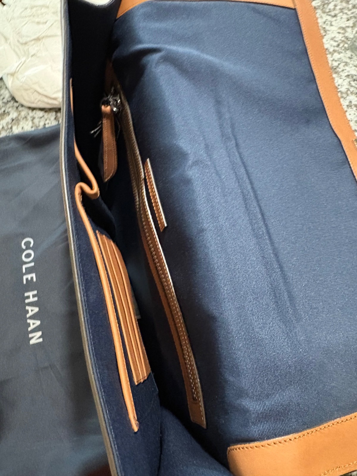 NEW Cole Haan Small Vegetable Tanned Leather Portfolio