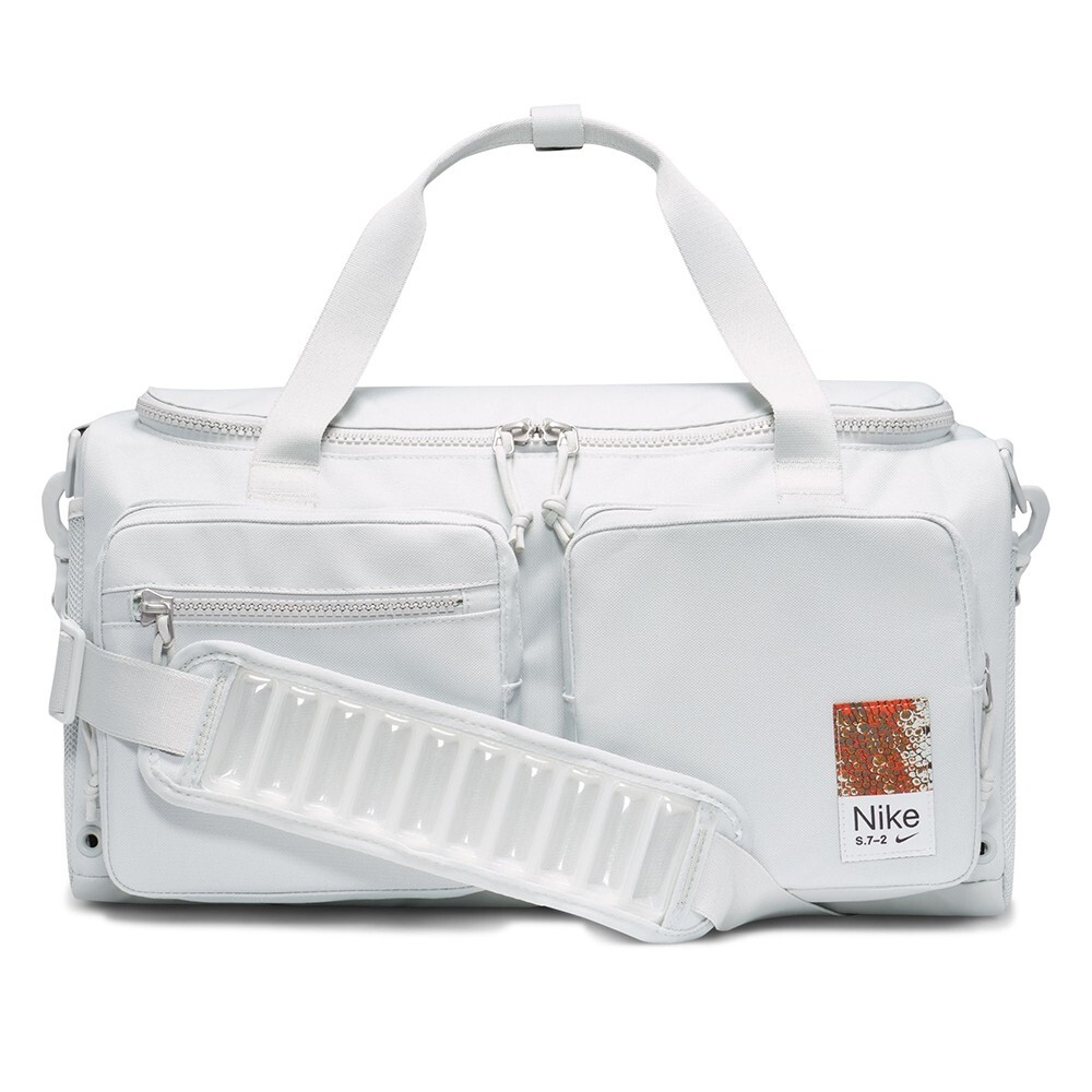 NEW Nike Utility Power Duffle Bag FJ4817-034 Gym Travel Duffel Bubble Air Max