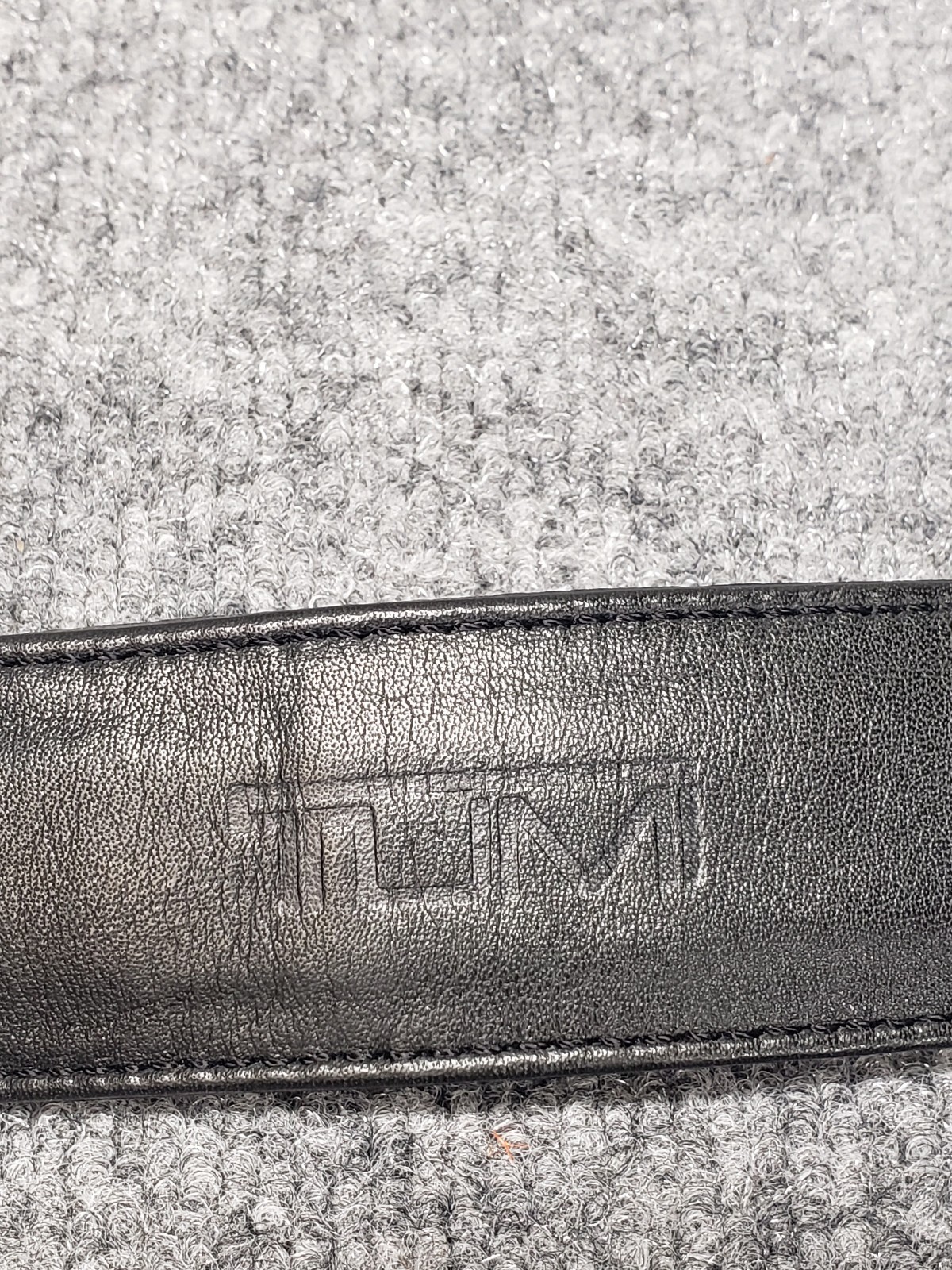 Tumi Men Shoulder Bag Black Adjustable Straps Multi Pockets Zip Closure Casual