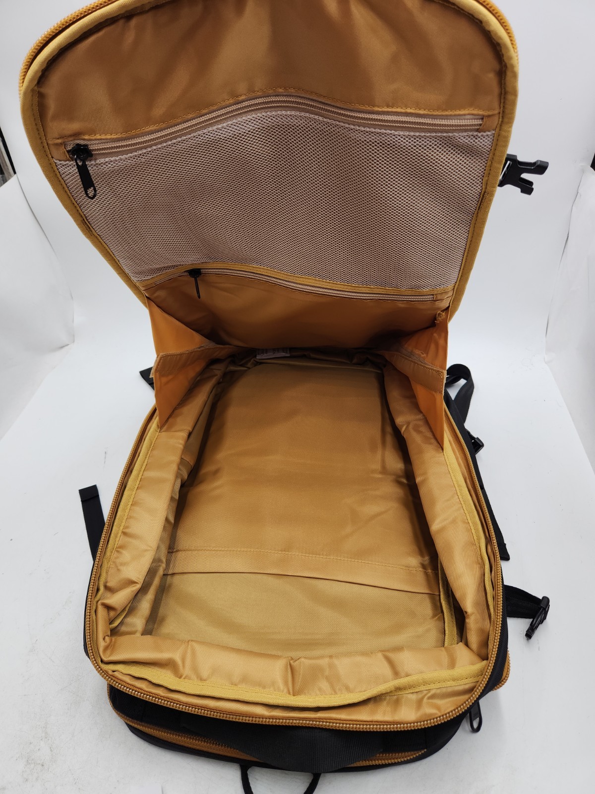 NEW Winters Industries Alpha Phi Alpha Embroidered Black and Gold Backpack