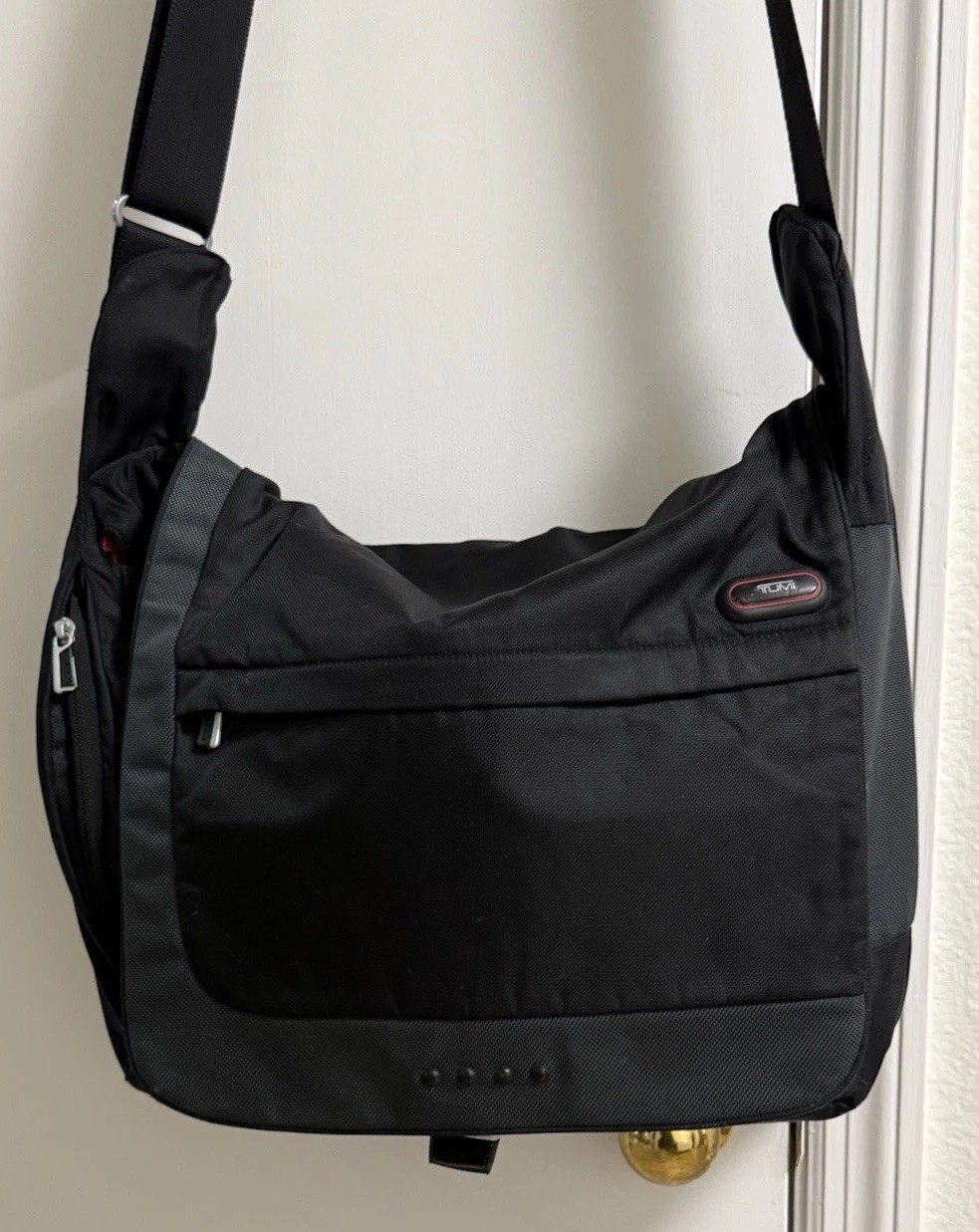 TUMI T-Tech Black Crossbody Laptop Messenger Business Travel Ballistic Nylon Bag