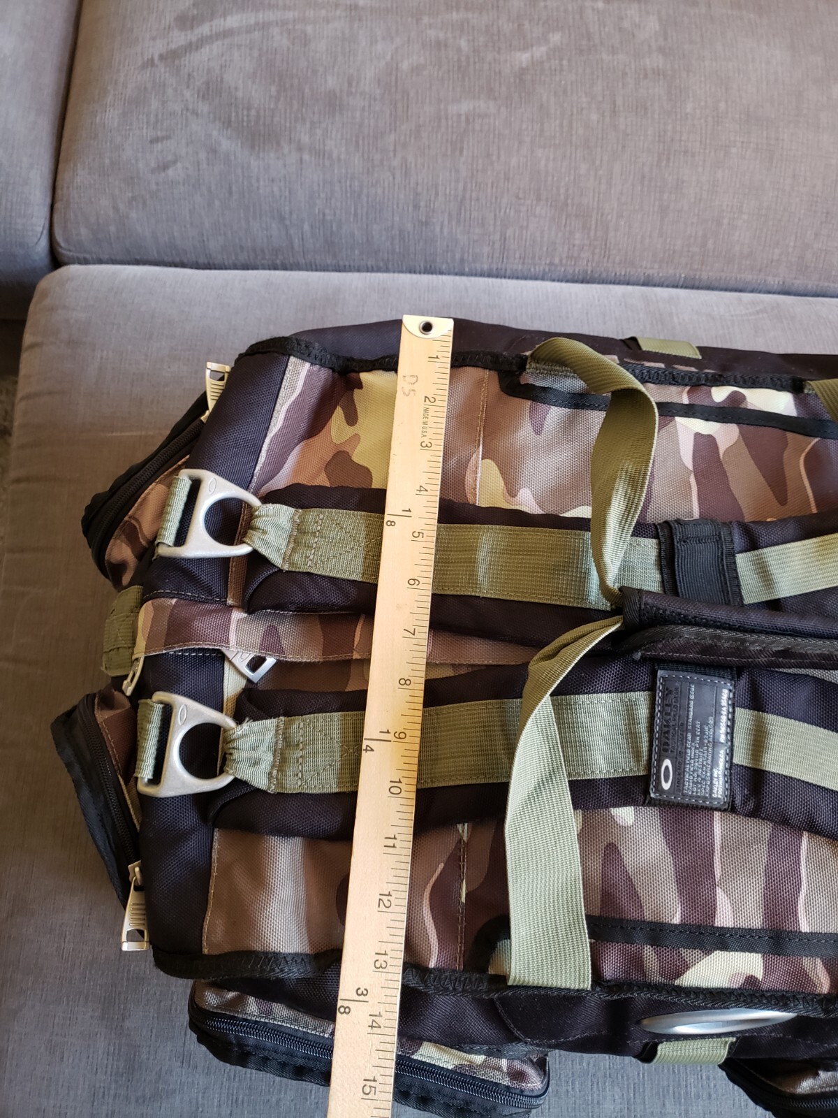 Oakley Tactical Field Gear Duffle Bag Backpack Camo Black – Great Condition!