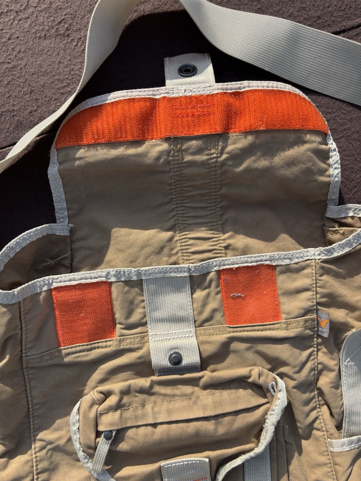 American Eagle Outfitters Y2K Canvas Messenger Bag Army Khaki Vintage Utility