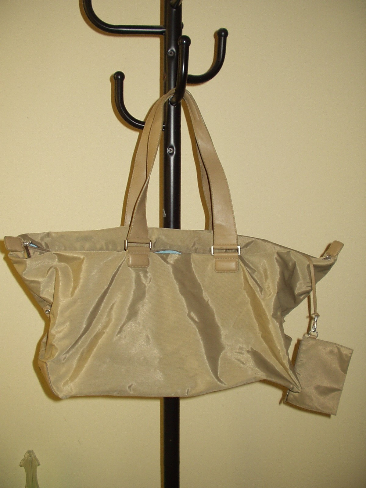 TUMI Duffle Weekender Ballistic Nylon Travel Carry On Bag Beige w Change Purse