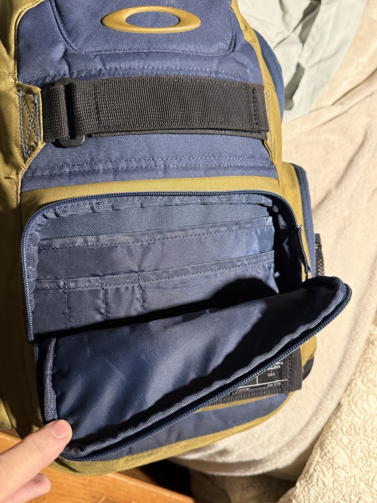 Oakley Enduro 25 L Backpack Burnished