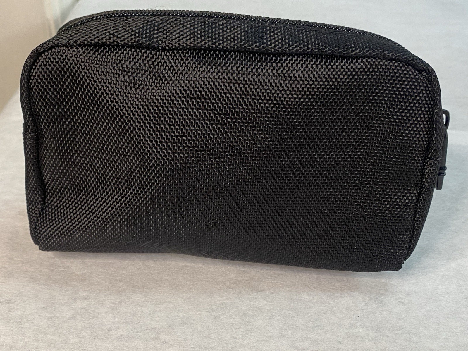 Tumi Delta Black Accessory Pouch Bag Zip Case Makeup Toiletry Travel