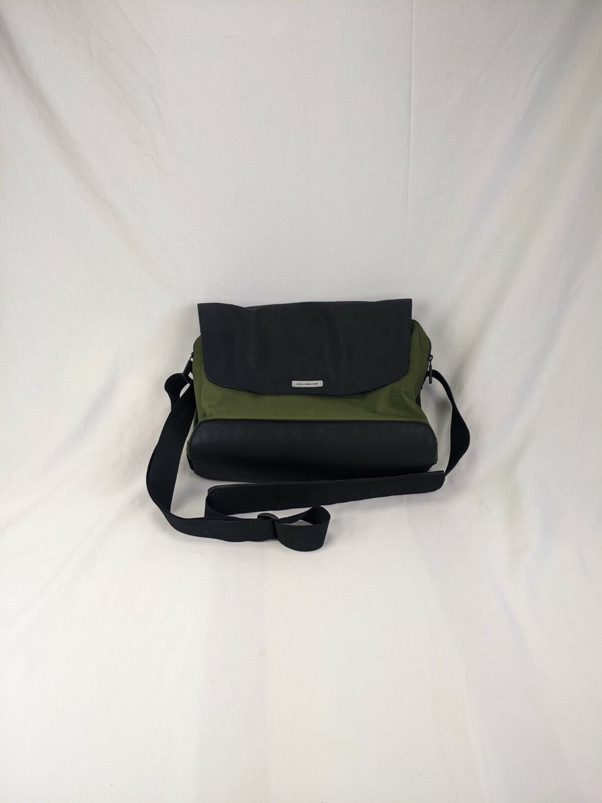 Moleskine Nomad Messenger Bag Green Black Book Bag