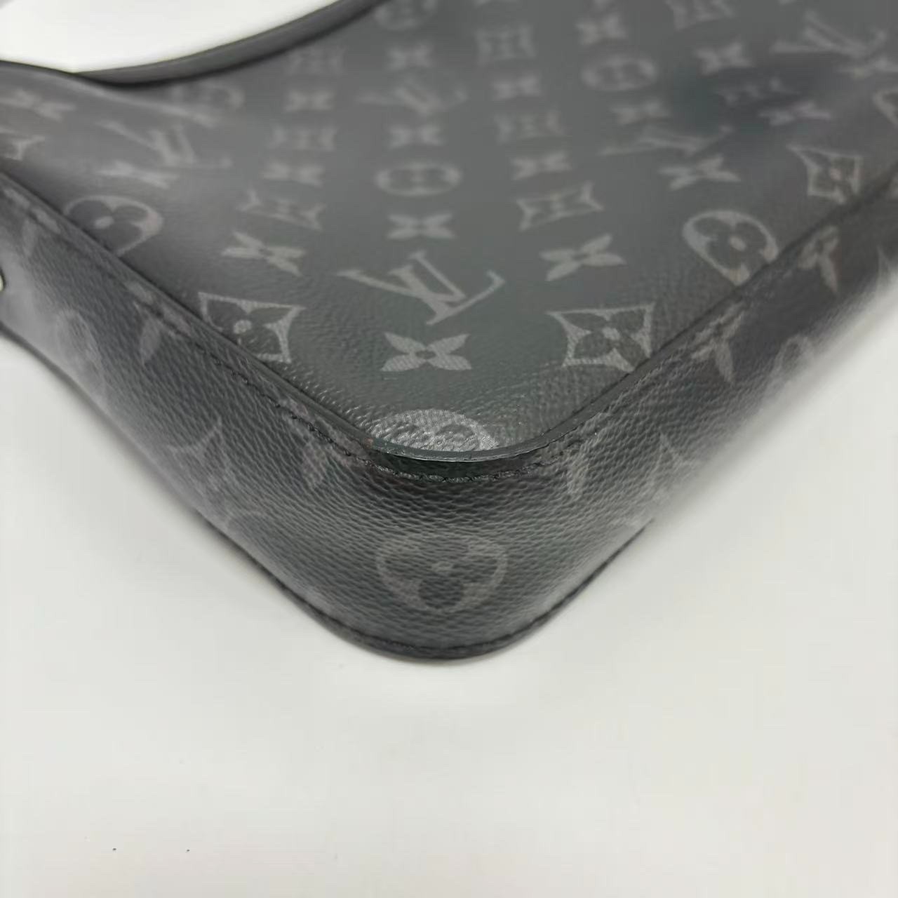 Louis Vuitton Messenger Trio black monogram canvas medium shoulder crossbody bag
