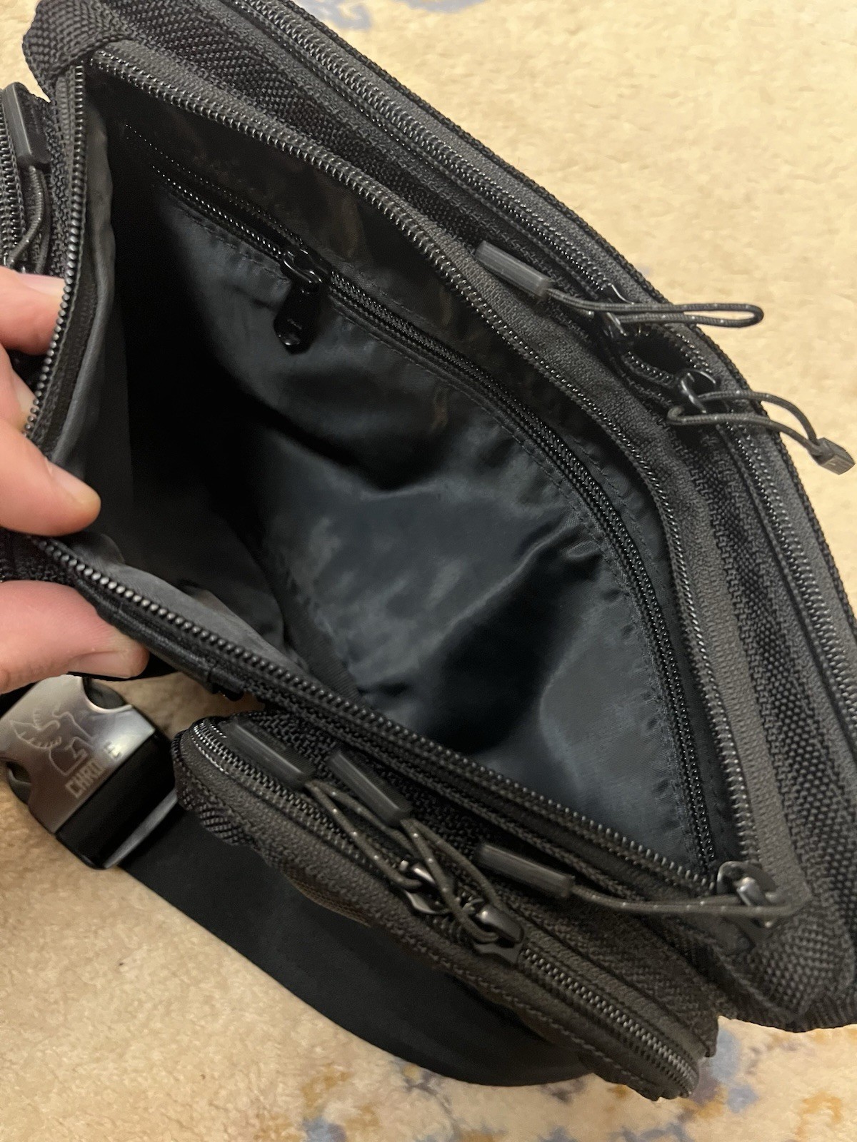 Chrome Industries MXD Segment Notch Sling Bag Low Profile Crossbody Black READ