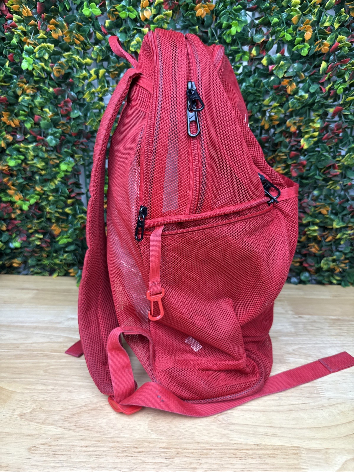 Nike Brasilia Mesh Backpack Color Sports Training Bag Swoosh BA6050-657 Red USED