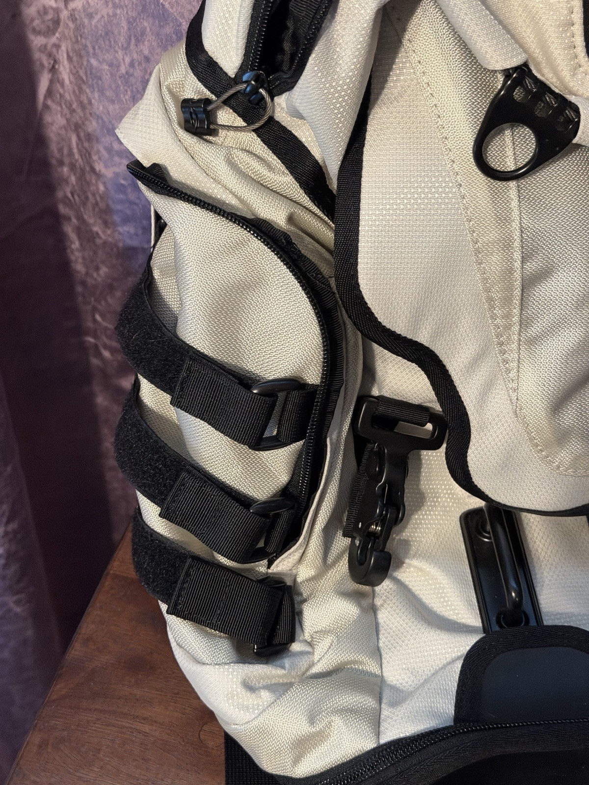 Oakley Kitchen Sink Tactical Field Gear Backpack Mist White Daypack Hiking