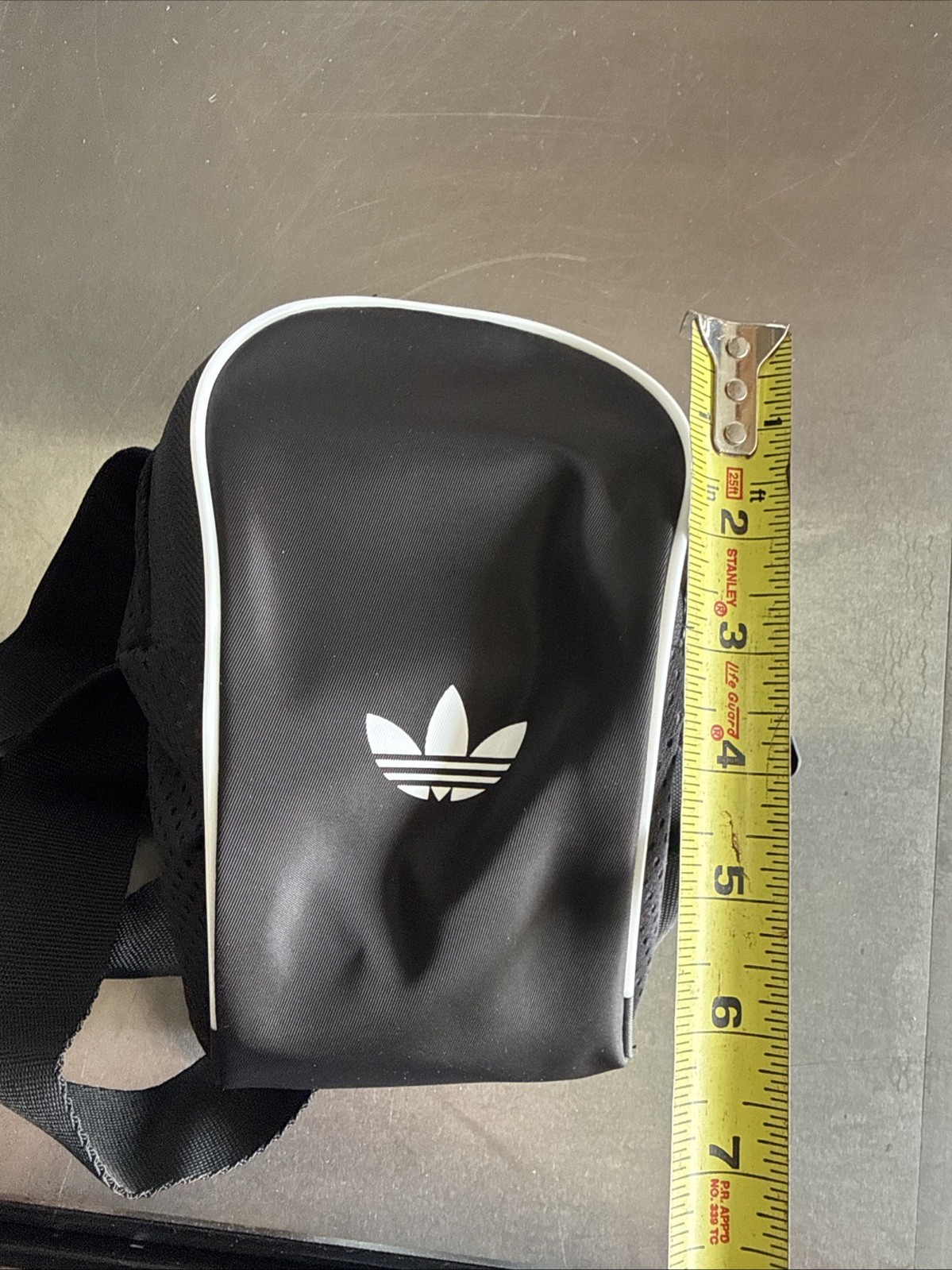 Adidas Original Adicolor Small Sling Bag Black White JD5570 BRAND New in package