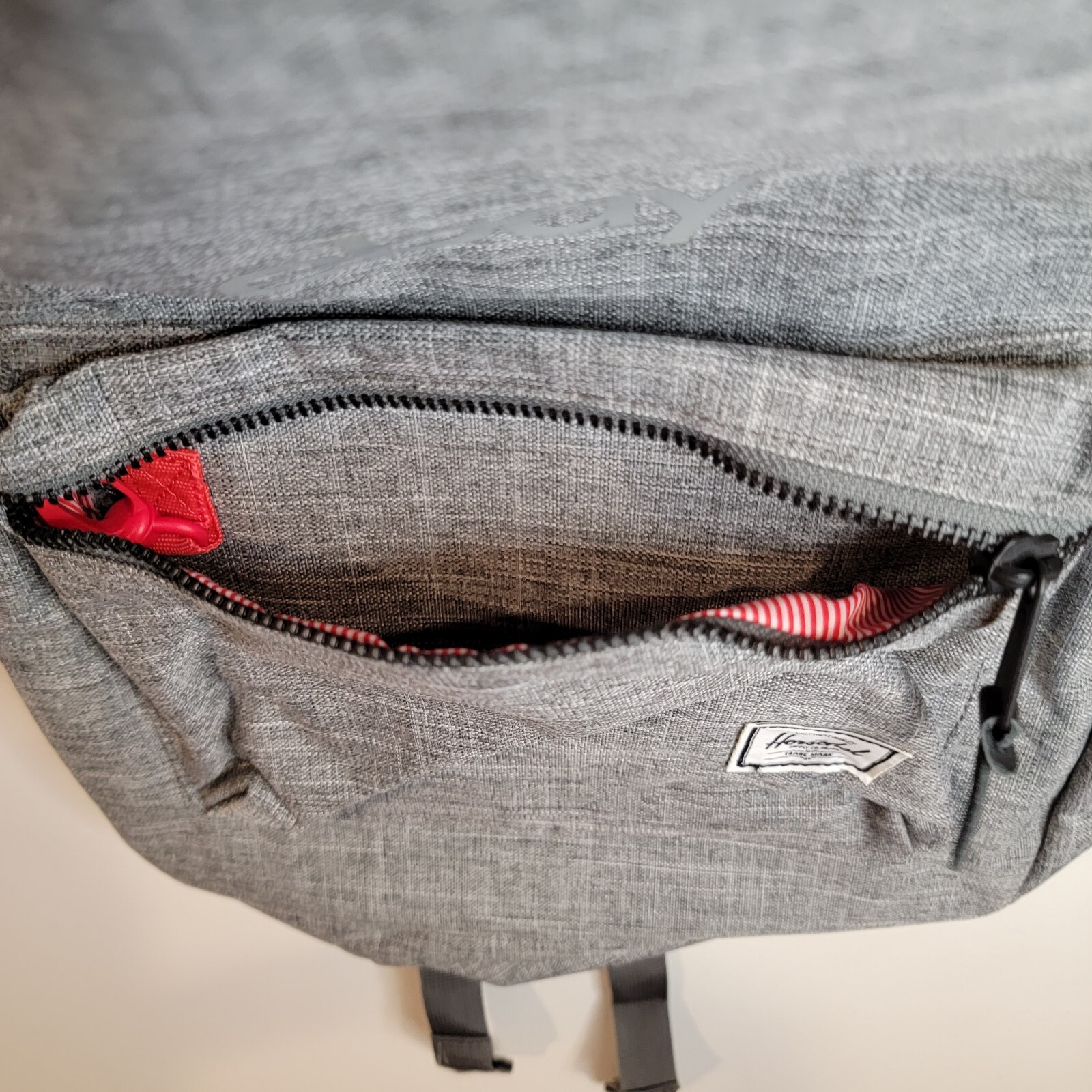 Herschel Settlement Backpack Classic 23.0L Raven Crosshatch