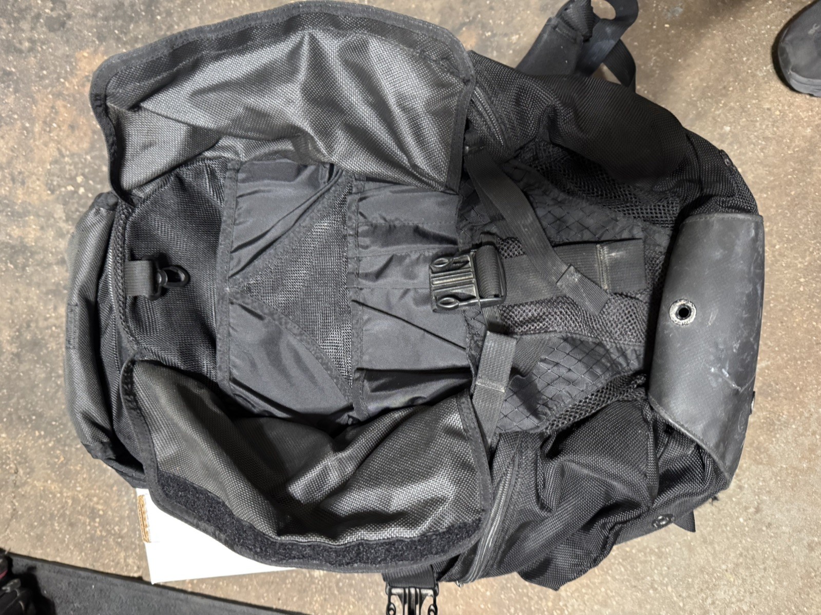Oakley Icon RC Tactical Backpack Black Logo Zip Pockets Padded RARE