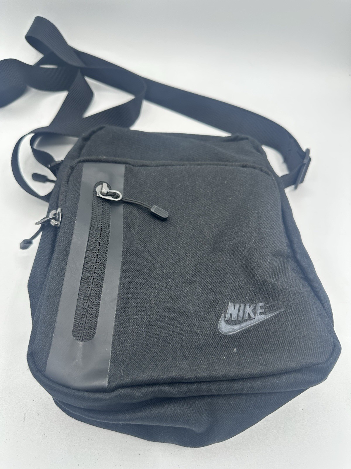 Nike Sportswear Tech Elemental Crossbody Shoulder Bag MSRP $38