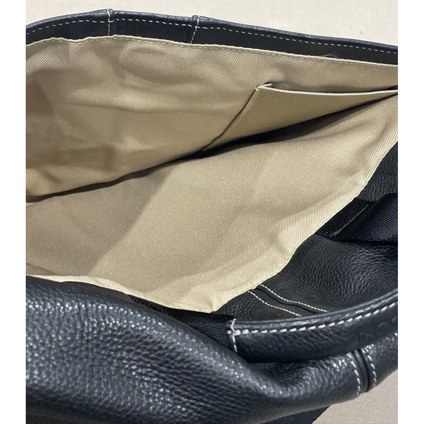 BOCONI Black Tumbled Leather Briefcase Padded Attaché Case RFID Protection