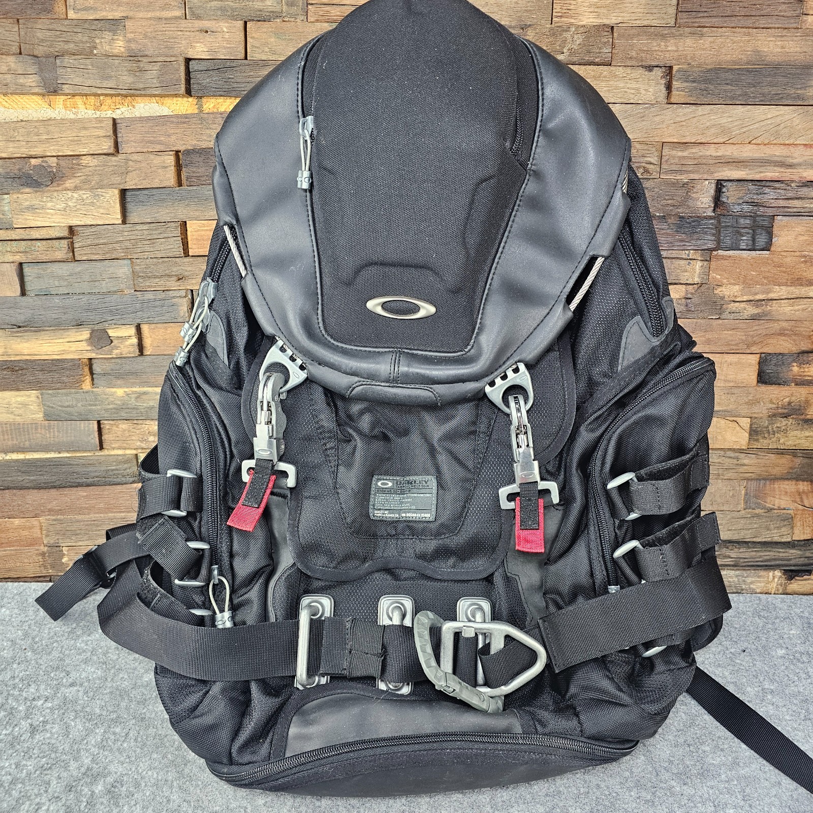 Oakley Kitchen Sink AP Tactical Black Bag 34L