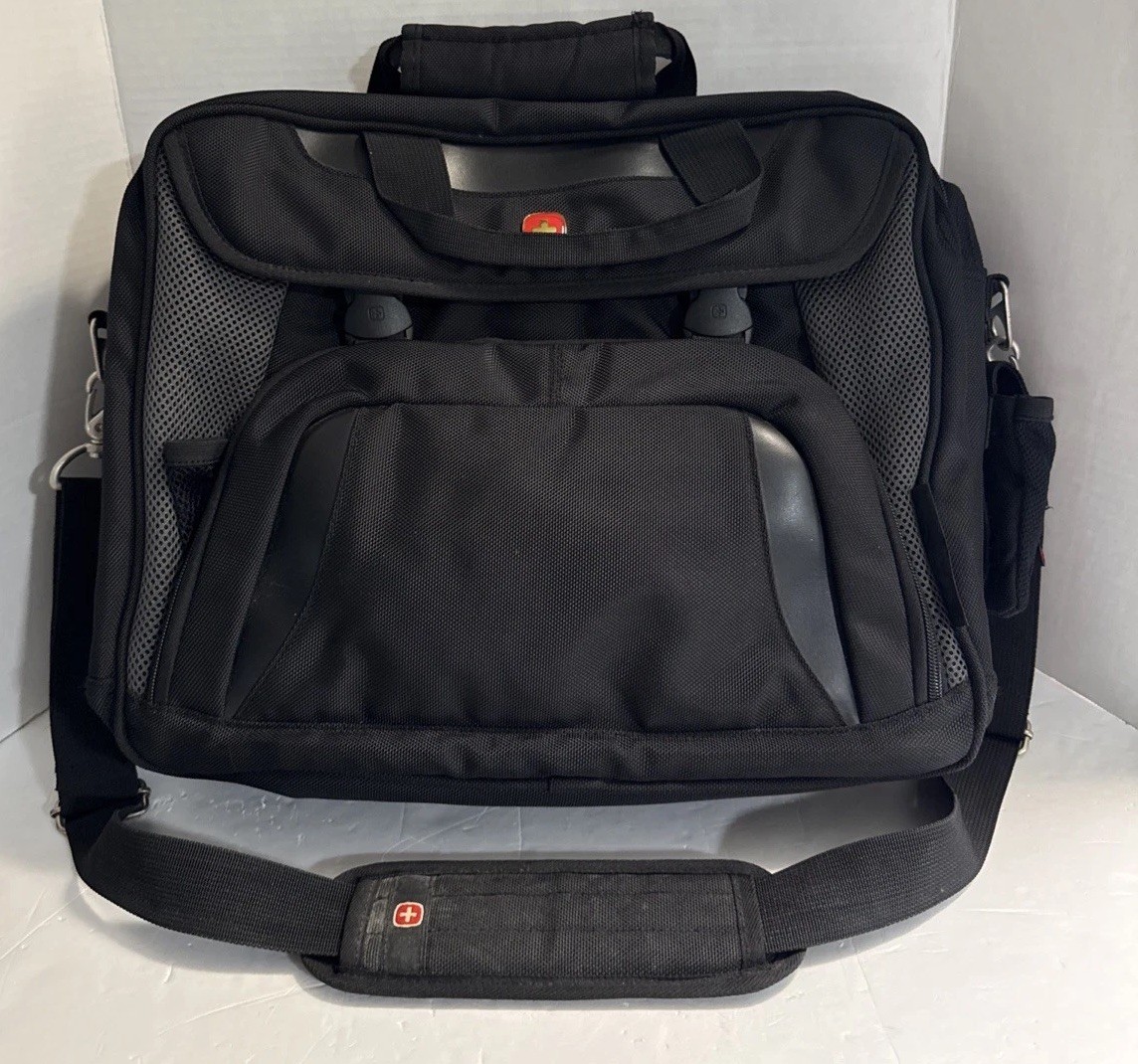 SwissGear Laptop Computer Briefcase Travel Bag Unisex 18″ x 14″ Black